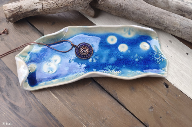 Shiraja ; Ceramiczna paterka zimowa ( c821)