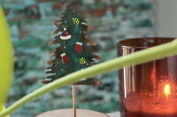 Buggy Jewels ; Zimowa Miedziana Choinka z Biżuteryjną Niespodzianką