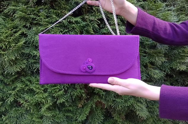 Soutacheria ; Fioletowa kopertówka, śliwkowa torebka, fiolet kopertówka na łańcuszku