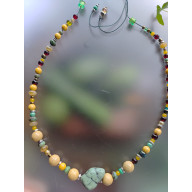 NASZYJNIK KORALE BOHO BRYŁKA HOWLITU