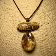 NASZYJNIK Z BURSZTYNU W STYLU ECO (21)